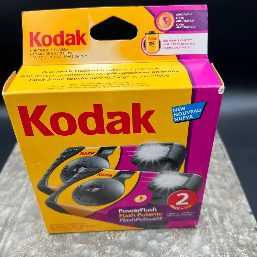 Kodak PowerFlash Single Use Camera 2 Pack 800 ISO 54 Total Exposures Exp 2008